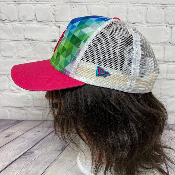 New York Yankees New Era Trucker Hat Mesh Cap Strap Back Multicolor Youth Size - Picture 2 of 9